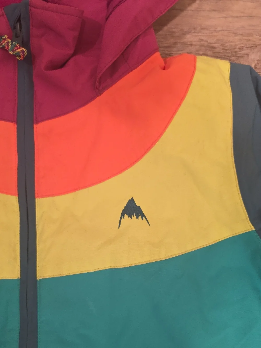 Burton Girls Hart Colorfull Snowboarding‎ Jacket Size M ( 10-12)